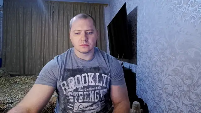 Show modela EdwinStalker na web-kameri