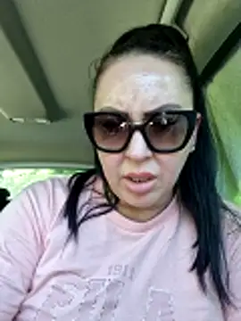 SEXY-ZOE Adlı Modelin Canlı XXX Sohbeti