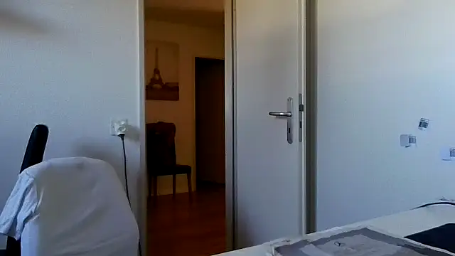 alpha-hunk Adlı Modelin Web Kamerası Şovu