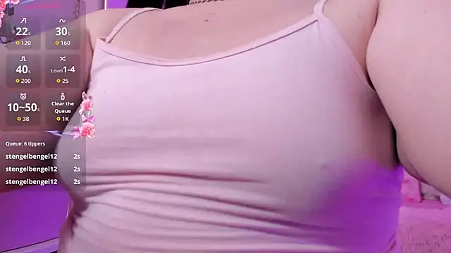 ScarlettDreamss7's Webcam Show