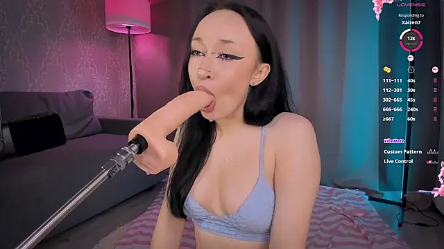 แชท XXX สดของ Juicy_Vikki