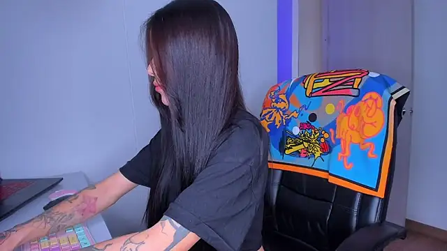 Lisegg_ Adlı Modelin Canlı XXX Sohbeti