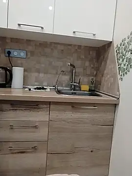 SalientClean Chat XXX in diretta