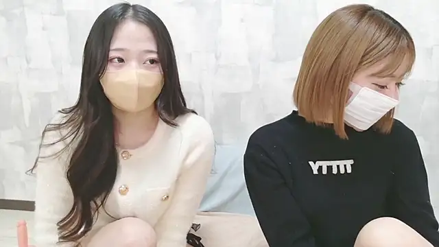 Онлайн чат XXX momo_love_