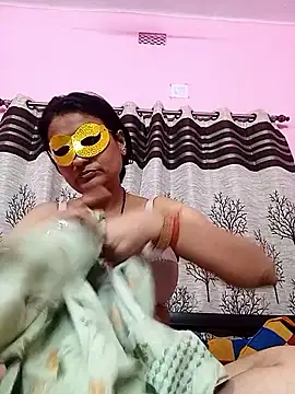 Gullapi élő XXX-chatje