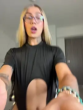 miss_tatiana_'s Webcam Show