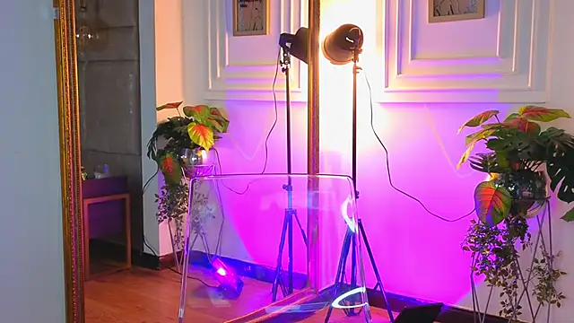 AlessiaLondon Chat XXX in diretta