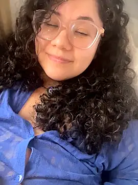 Chat +18 de VanesssaMilf_ ao vivo