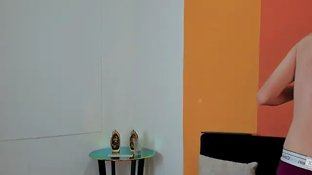 Show modela Rowan_Cley na web-kameri