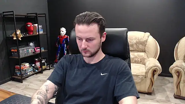 XXX chat uživo modela MihasikD