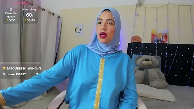 Živý XXX chat ShanaJamil