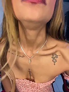 Živý XXX chat myeli10