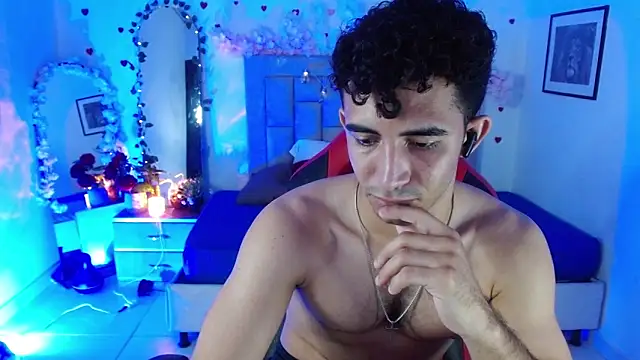 Caius_fox Webcam Show