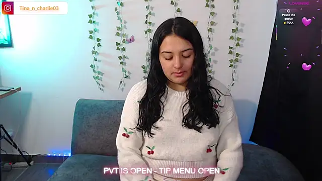 Tina_4_Charlie: απευθείας συνομιλία ΧΧΧ