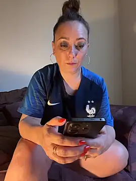 Chat XXX en directo de Reine_du_Vice84