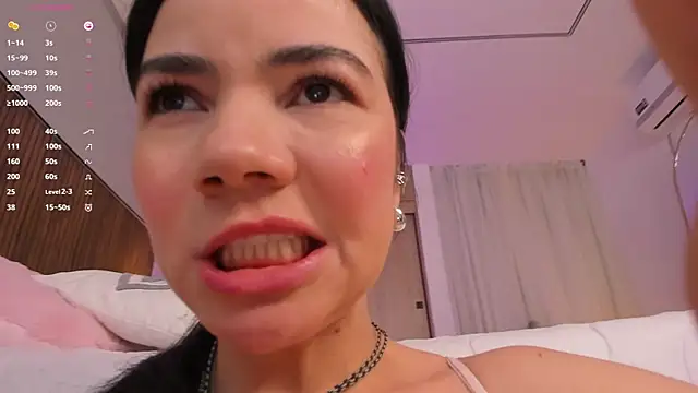 Chat XXX en directo de tatikiss_