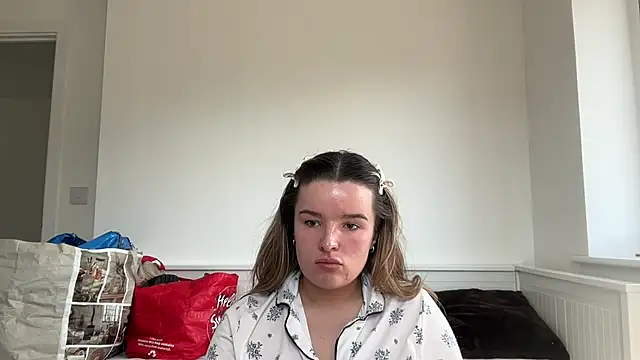 maisiesmithx Adlı Modelin Canlı XXX Sohbeti