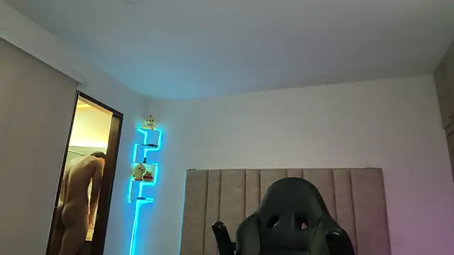 CHRIS_MORGAN1: онлайн-секс-чат