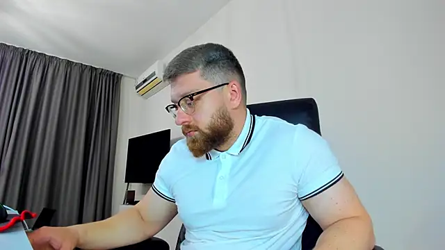 Webkamerová show Findom_guy