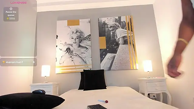 แชท XXX สดของ TracyDavis_