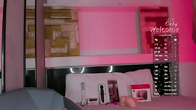 AmberAdams_ élő XXX-chatje