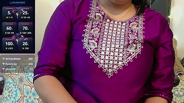 IndraKaur_'s Live XXX Chat