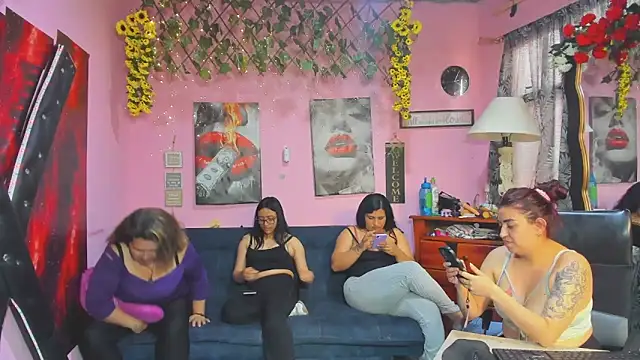 lesbiancuple 现场XXX聊天