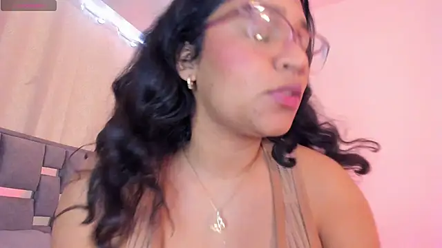 XXX chat uživo modela iriss_25