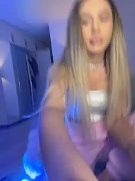 BarbieDoll13 现场XXX聊天