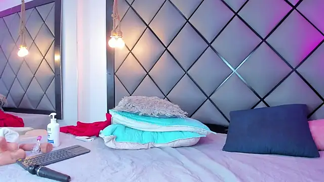 Онлайн чат XXX ELLA_KELLY