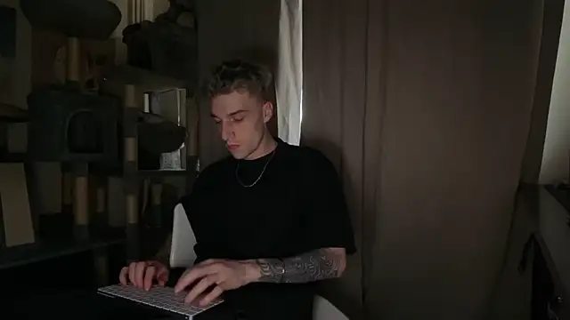 davesinner Adlı Modelin Web Kamerası Şovu