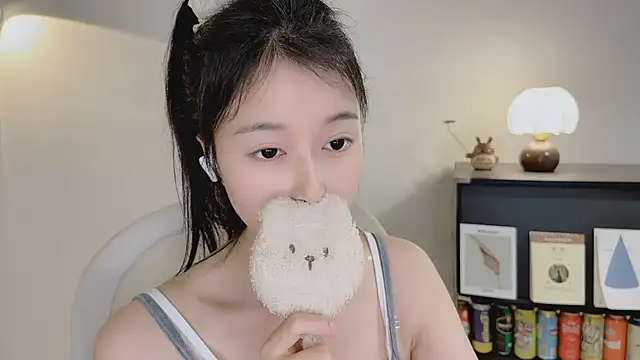 Onechestnut live XXX chat