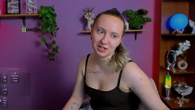 mila_glow1's Live XXX Chat