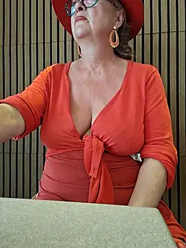 Hot-Muci's Webcam Show