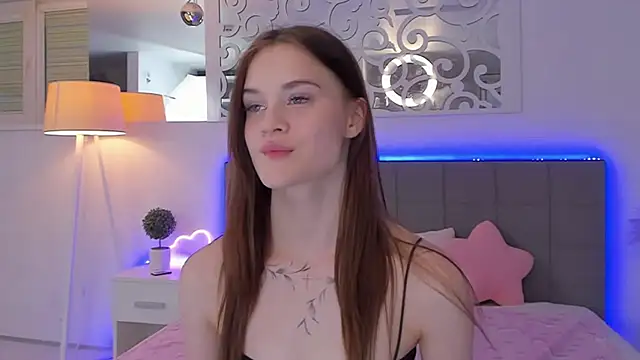 LuisaClover Live XXX Chat