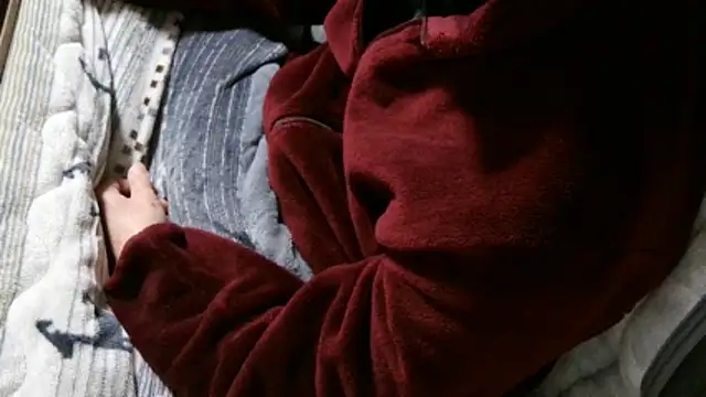 cinnabar_red Adlı Modelin Web Kamerası Şovu