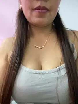 Chat XXX ao vivo de Milky-milk