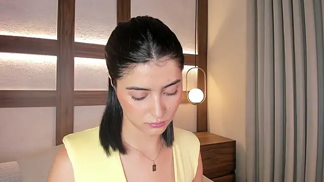 SarhaVega 即時 XXX 聊天