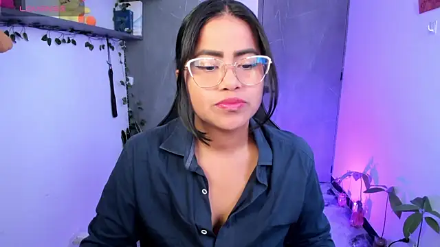 vickylatina_'s Live XXX Chat