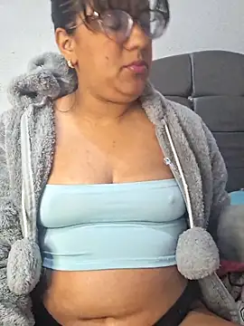 ZaidaWet's Live XXX Chat