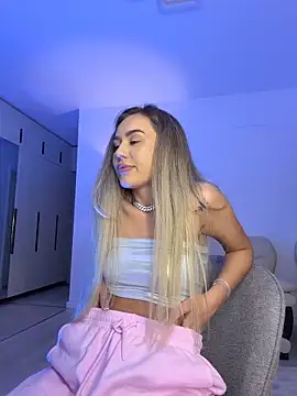 Czat XXX na żywo – BarbieDoll13