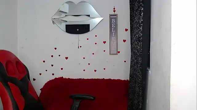 sven_fox723 Show Webcam