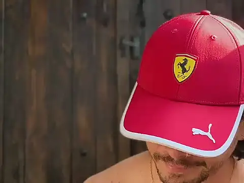 mcklister_kinky_feets: διαδικτυακό σόου στην κάμερα