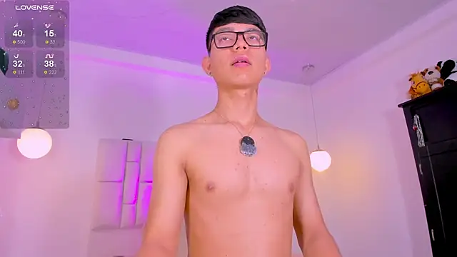 CodyTwink live XXX chat