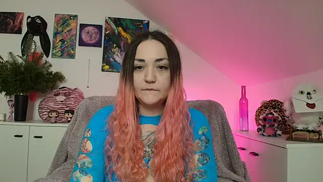 PinkHurricaneOfficial's Live XXX Chat