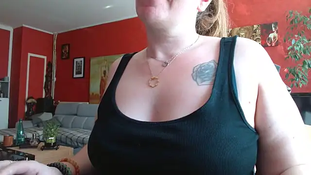 Chat +18 de petitoiseau67 ao vivo