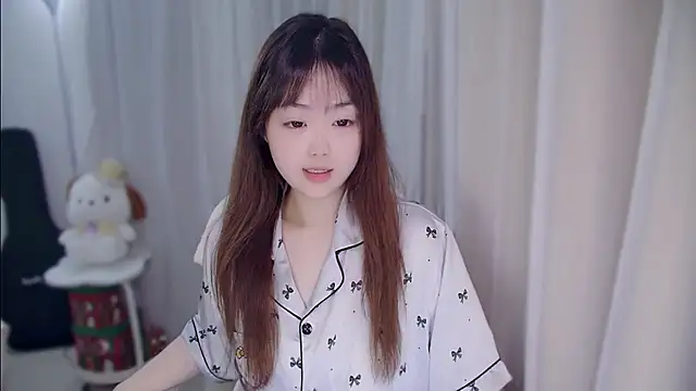 YUANYUAN-A's Live XXX Chat