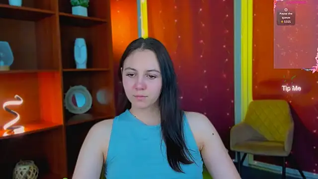 mira_vibe's Live XXX Chat