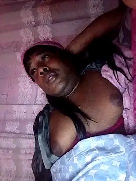 Show modela Hellentrans24 na web-kameri