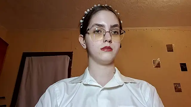 XXX chat uživo modela Katelemon